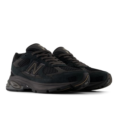 2010 – BLACK with BLACK CEMENT