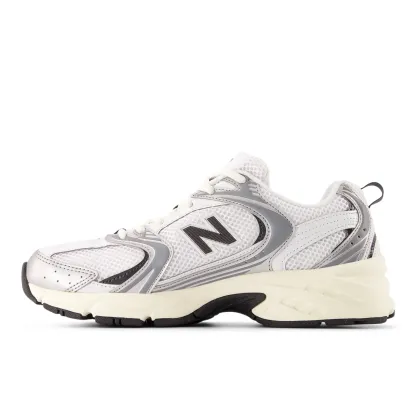 530 – SILVER METALLIC with BLACK CEMENT