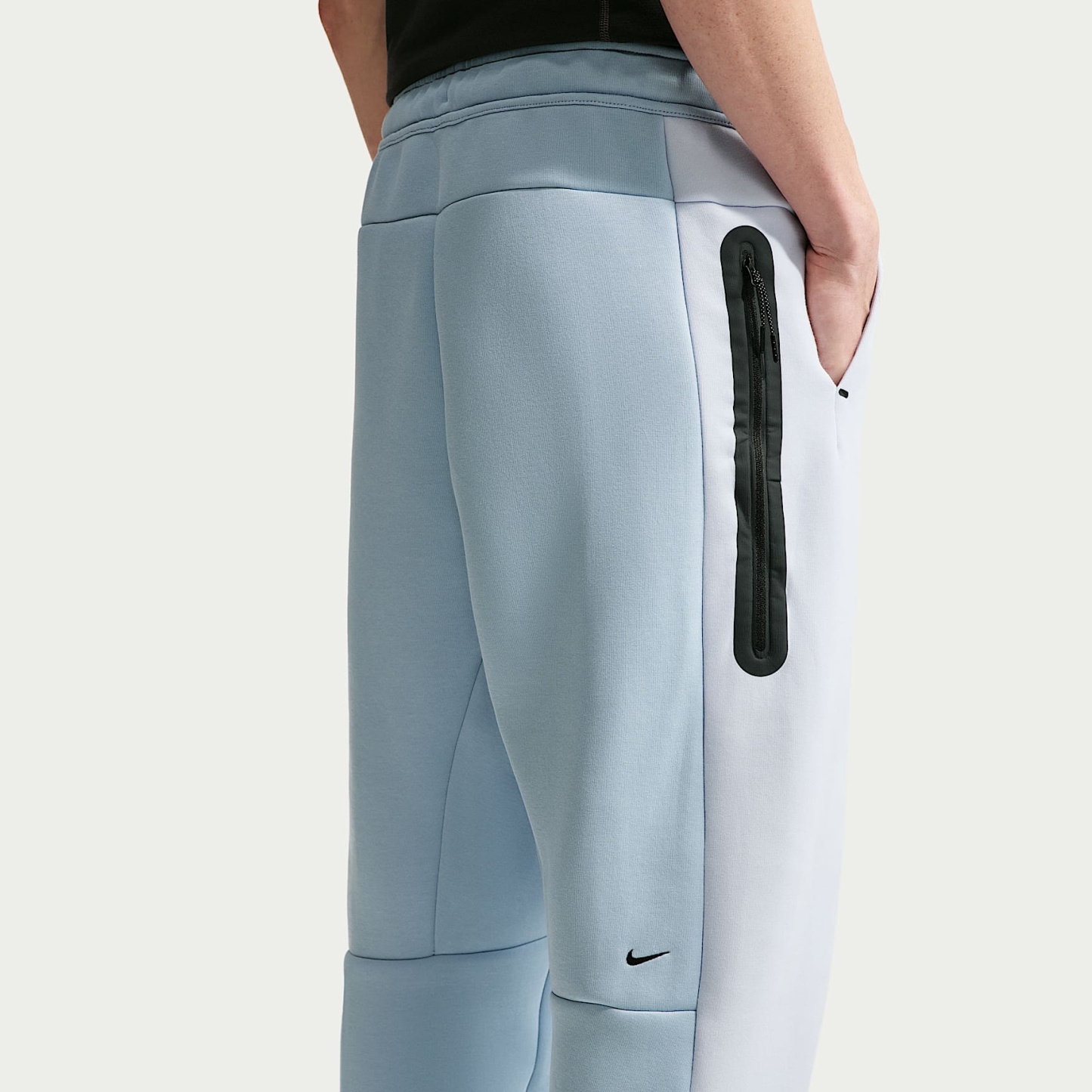Nike Tech Men's Colour-Block Open-Hem Fleece Trousers – Light Armoury Blue/Football Grey/Black