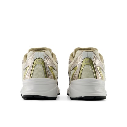 740 – SEA SALT with SILVER METALLIC