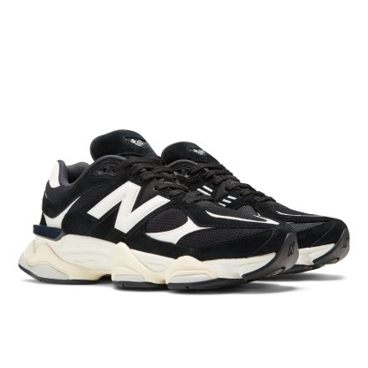 9060 – BLACK with BLACKTOP and White