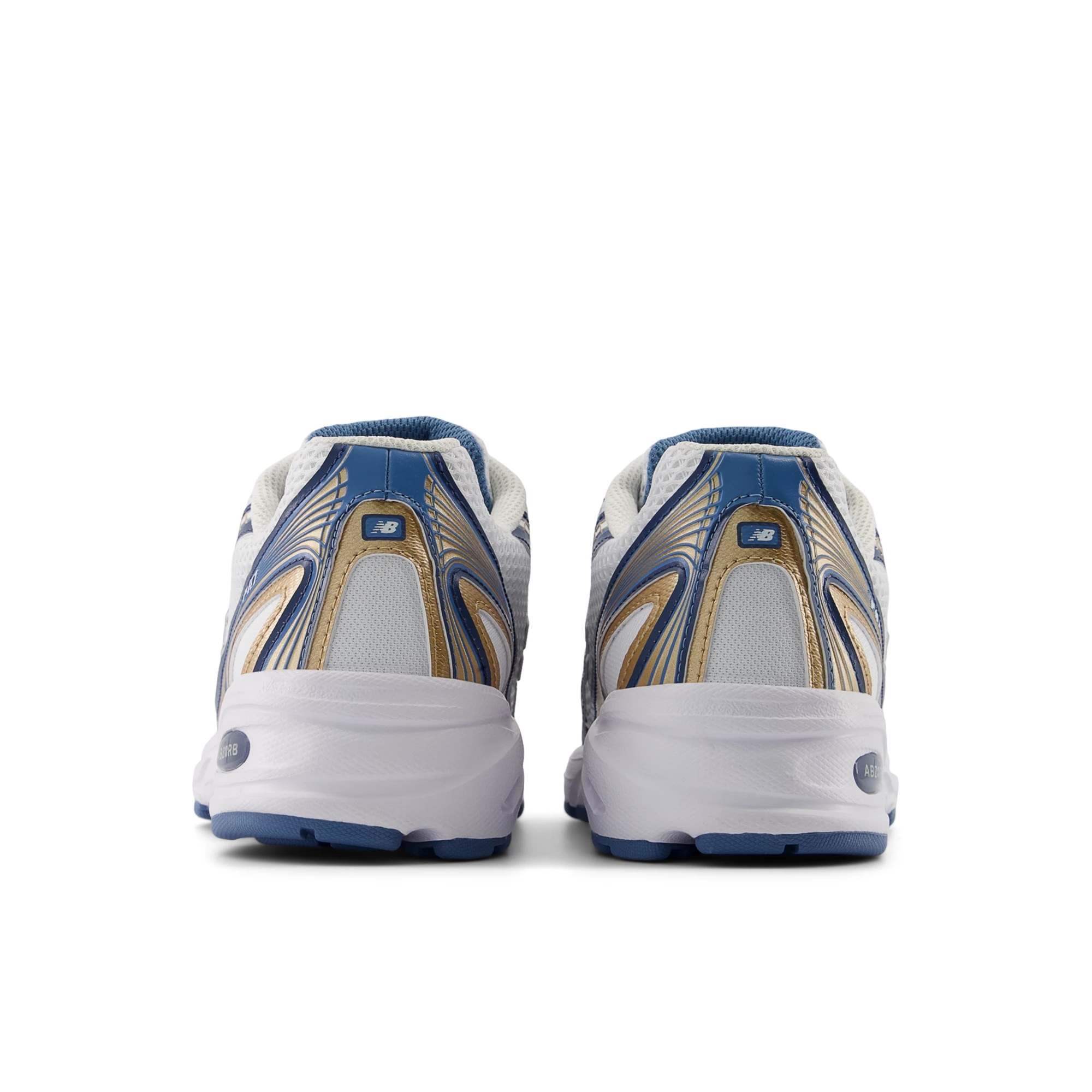 740 – Heron Blue with Vintage Indigo and Gold Metallic