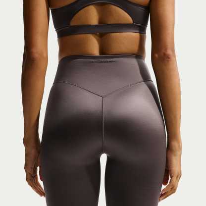 NikeSKIMS Satin Shine Women's High-Waisted Bonded 66cm (approx.) Leggings – NSKM Resin/NSKM Resin