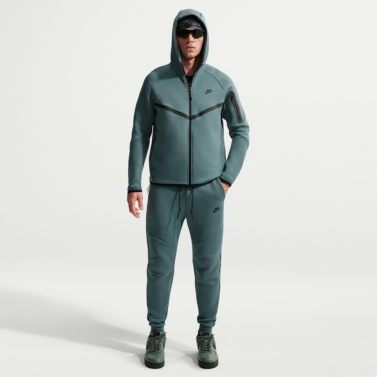 Nike Tech Men's Fleece Joggers – Mineral Slate/Black