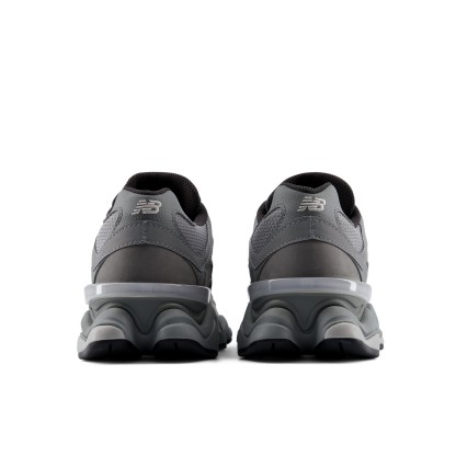 9060 – SLATE GREY with HARBOR GREY