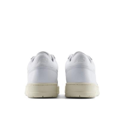 950 – WHITE with ANGORA