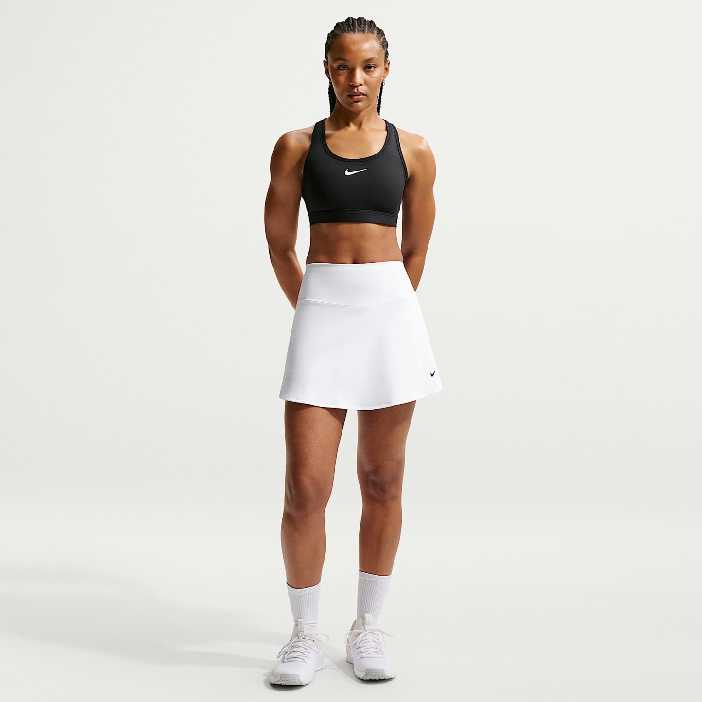 Nike Swoosh Women's Medium-Support Padded Sports Bra – Black/White