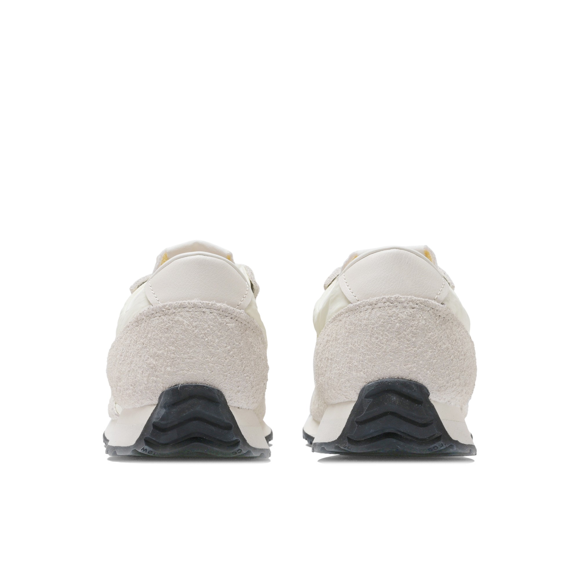 471 – LINEN with ANGORA and Black
