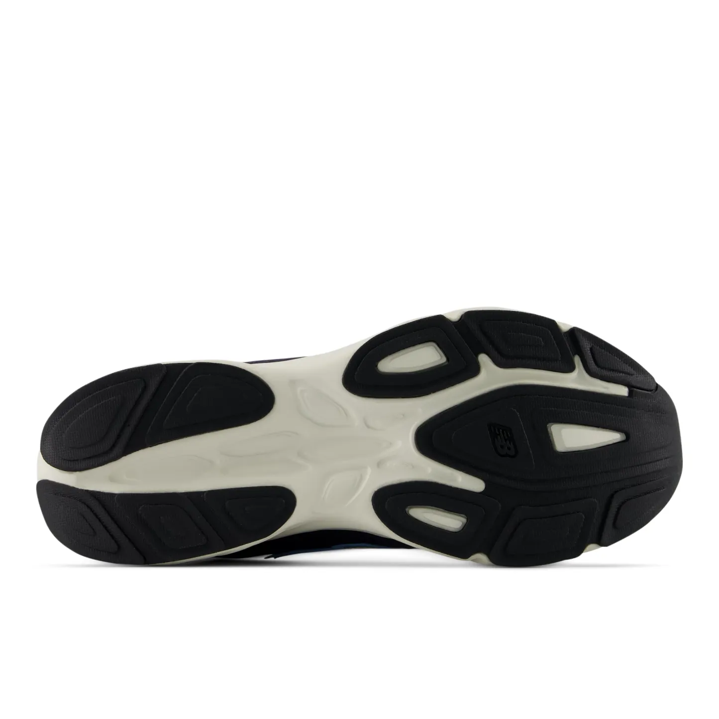 Fresh Foam Amaste – BLACK with SILVER METALLIC and ANALOG BLUE