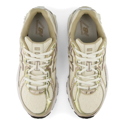 740 – SEA SALT with SILVER METALLIC