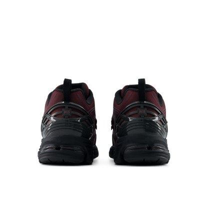 1906E – CHERRY LEATHER with BLACK