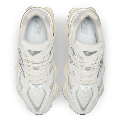 9060 – SEA SALT with CONCRETE and Silver Metallic
