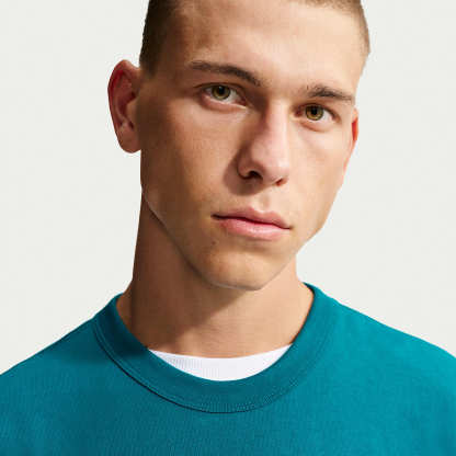 Nike Sportswear Premium Essentials Men's T-Shirt – Bright Spruce/Flat Silver