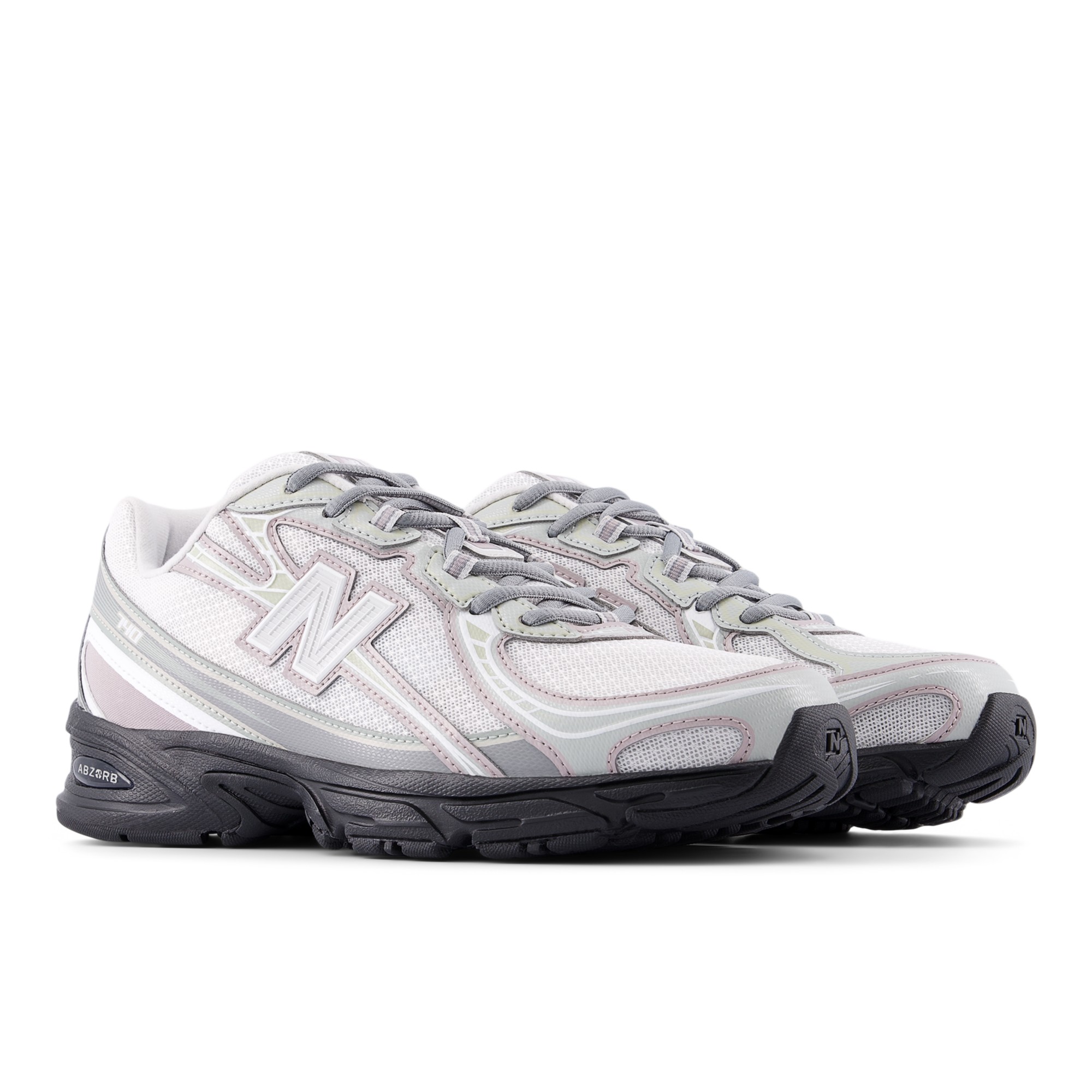 740 – SILVER METALLIC with RAINCLOUD