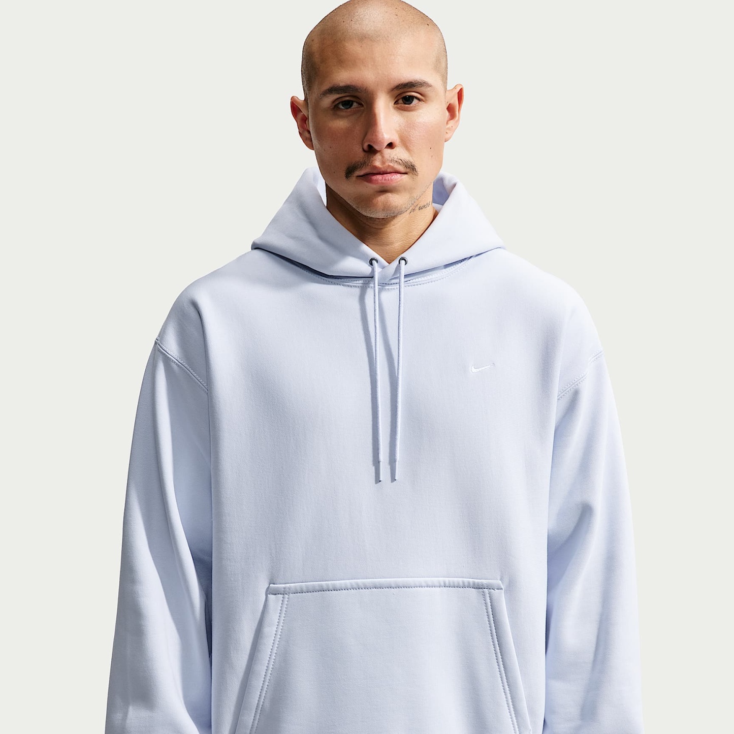 Nike Solo Swoosh Men's Pullover Hoodie – Football Grey/White