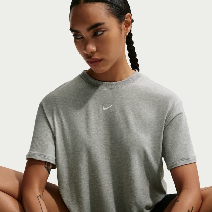 Nike One Relaxed Women's Dri-FIT Short-Sleeve Top – Smoke Grey/Heather/White