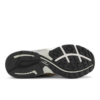 Made in USA 993 – Covert Green with Medium Gray and White