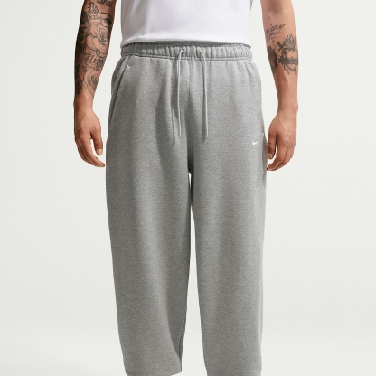 Nike Solo Fleece Men's Cuffed Trousers – Dark Grey Heather/Sail