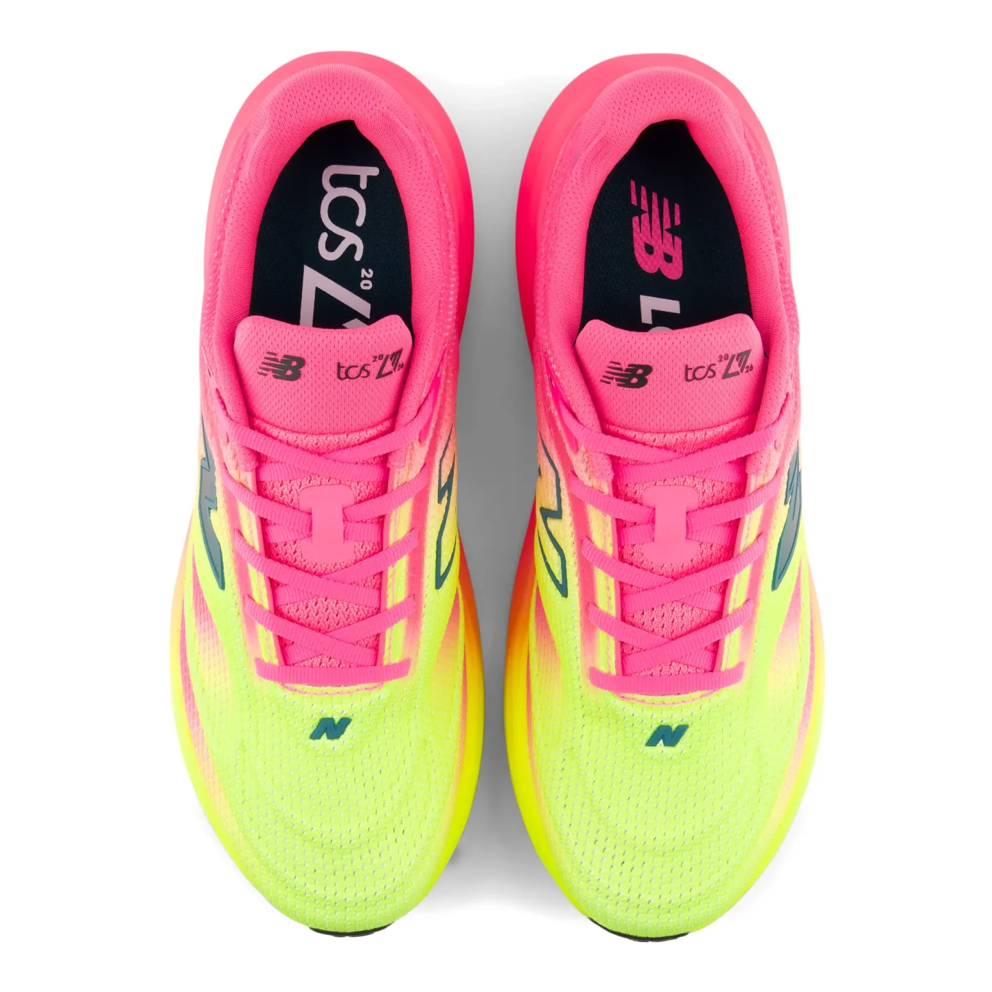 TCS London Marathon 1080v15 – ALKALINE GREEN with PINK HEAT