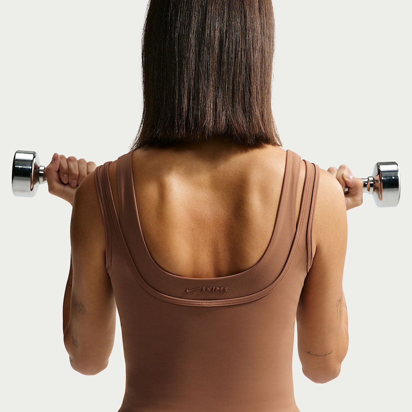 NikeSKIMS Matte Women's Double-Strap Scoop Tank Top – NSKM Carob Brown