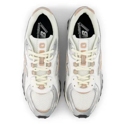 204L – SILVER METALLIC with FLAT TAUPE