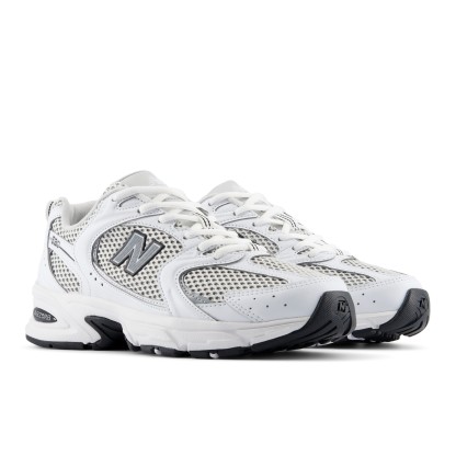 530 – WHITE with SILVER METALLIC and BLACK