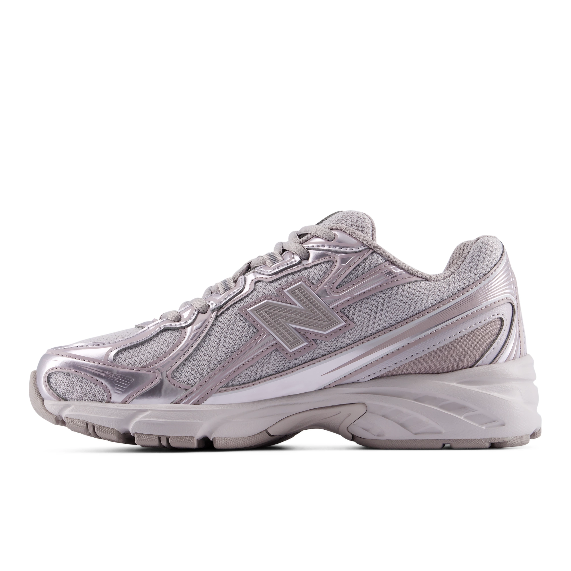 740 – HORIZON GREY with TRUFFLE METALLIC