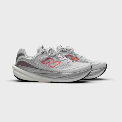 1080v15 Breathe – WHITE with PINK HEAT and TANGERINE HEAT