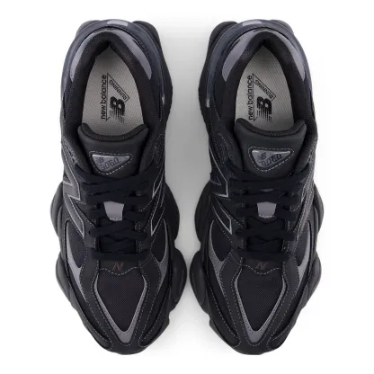 9060 – BLACK with CASTLEROCK
