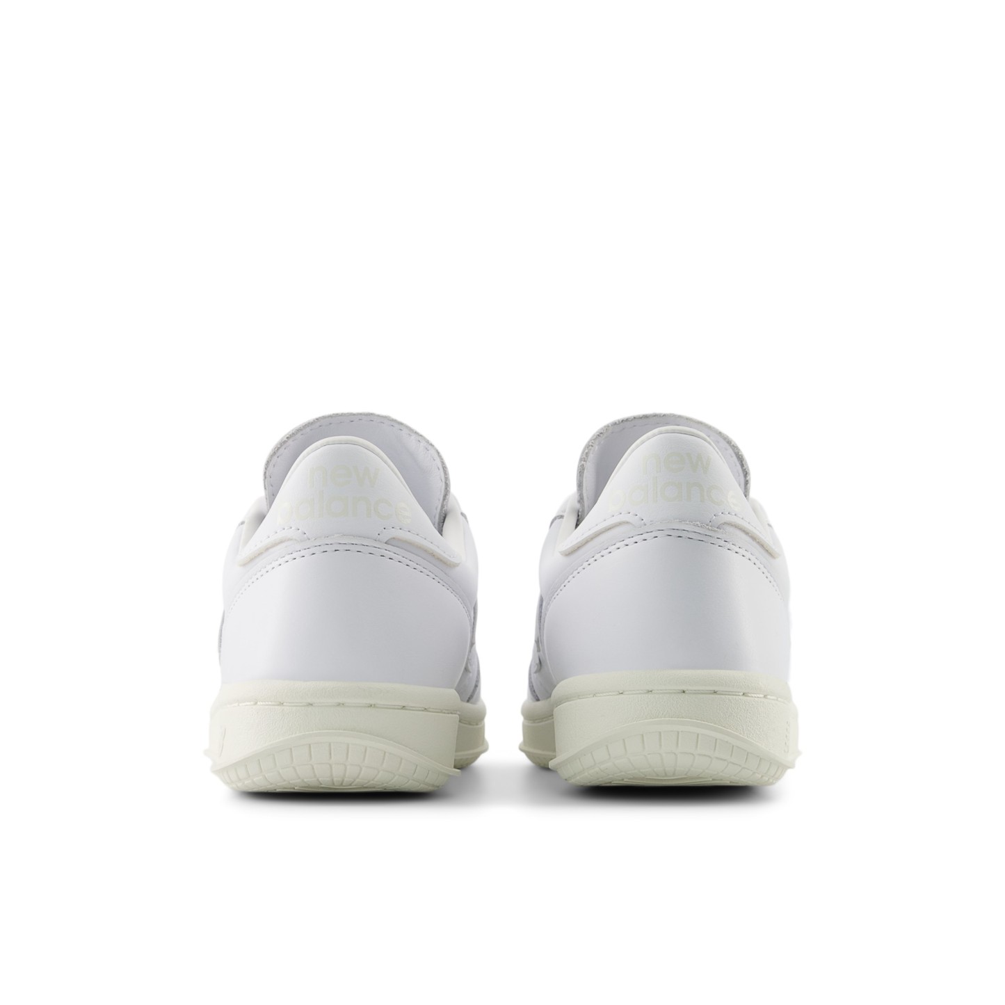 T500 – White with Reflection