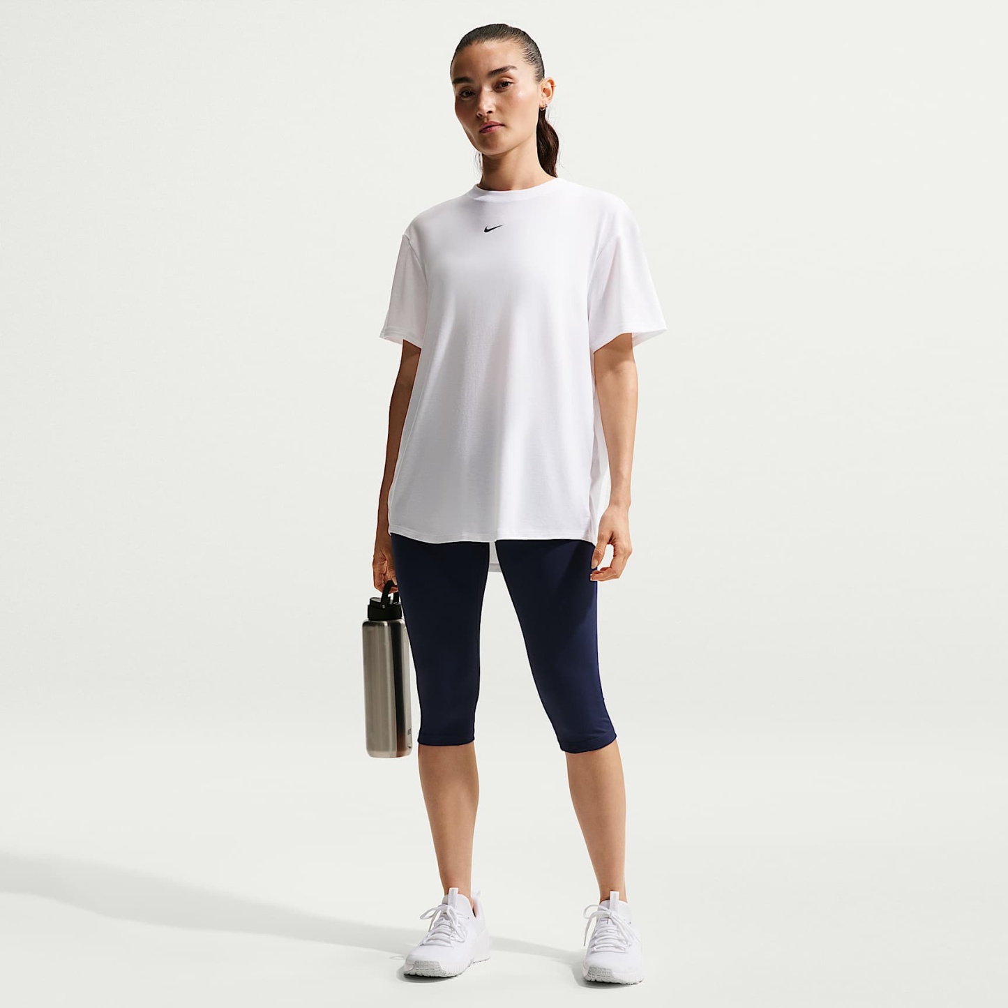 Nike One Relaxed Women's Dri-FIT Short-Sleeve Top – White/Black