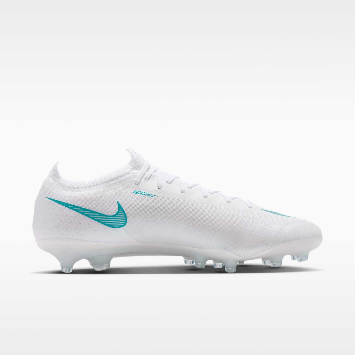 Nike Mercurial Vapor 17 Elite Artificial-Grass Low-Top Football Boots – White/Dusty Cactus