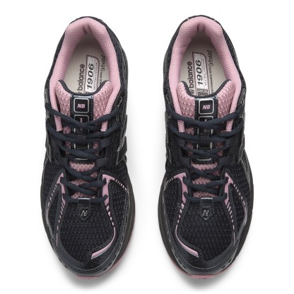 1906R – Eclipse with Pink Taffy and Black Cement