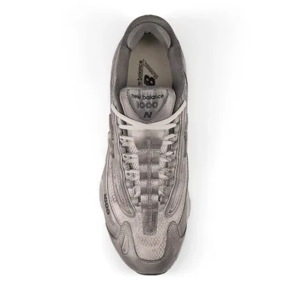 1000 – Silver Metallic with Grey Matter and Raincloud
