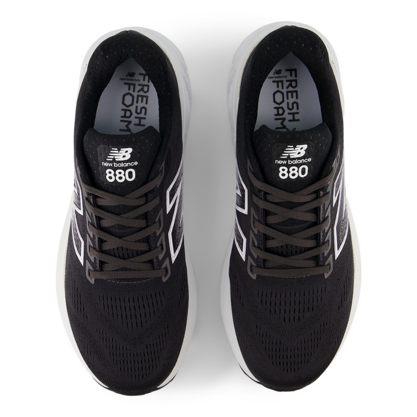 Fresh Foam X 880v15 – BLACK with WHITE and REFLECTION