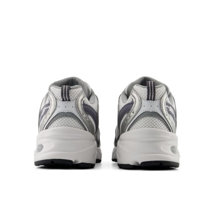 530 – SILVER METALLIC with NEPTUNE GREY and WHITE