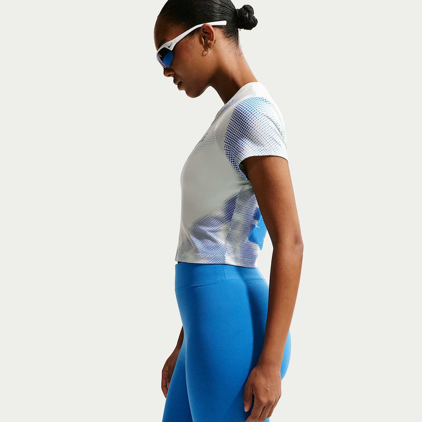 Nike Sportswear Classic Women's High-Waisted 20.5cm (approx.) Biker Shorts – Light Photo Blue/Sail