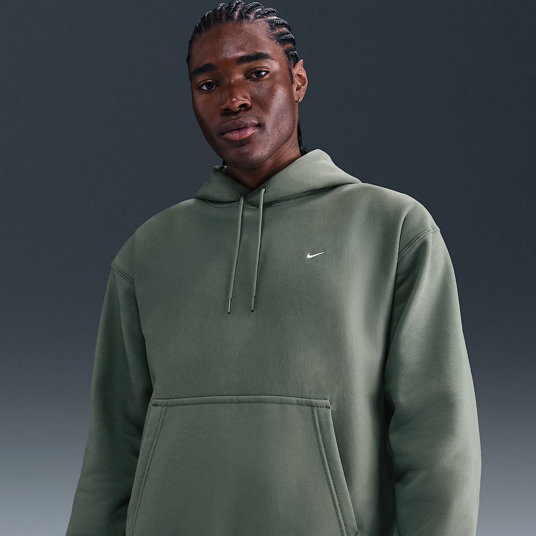 Nike Solo Swoosh Men's Pullover Hoodie – Clay Green/Clay Green/White
