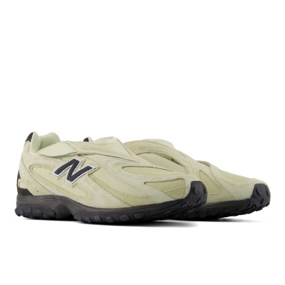 204V – PISTACHIO BUTTER with MOREL and BLACK CEMENT