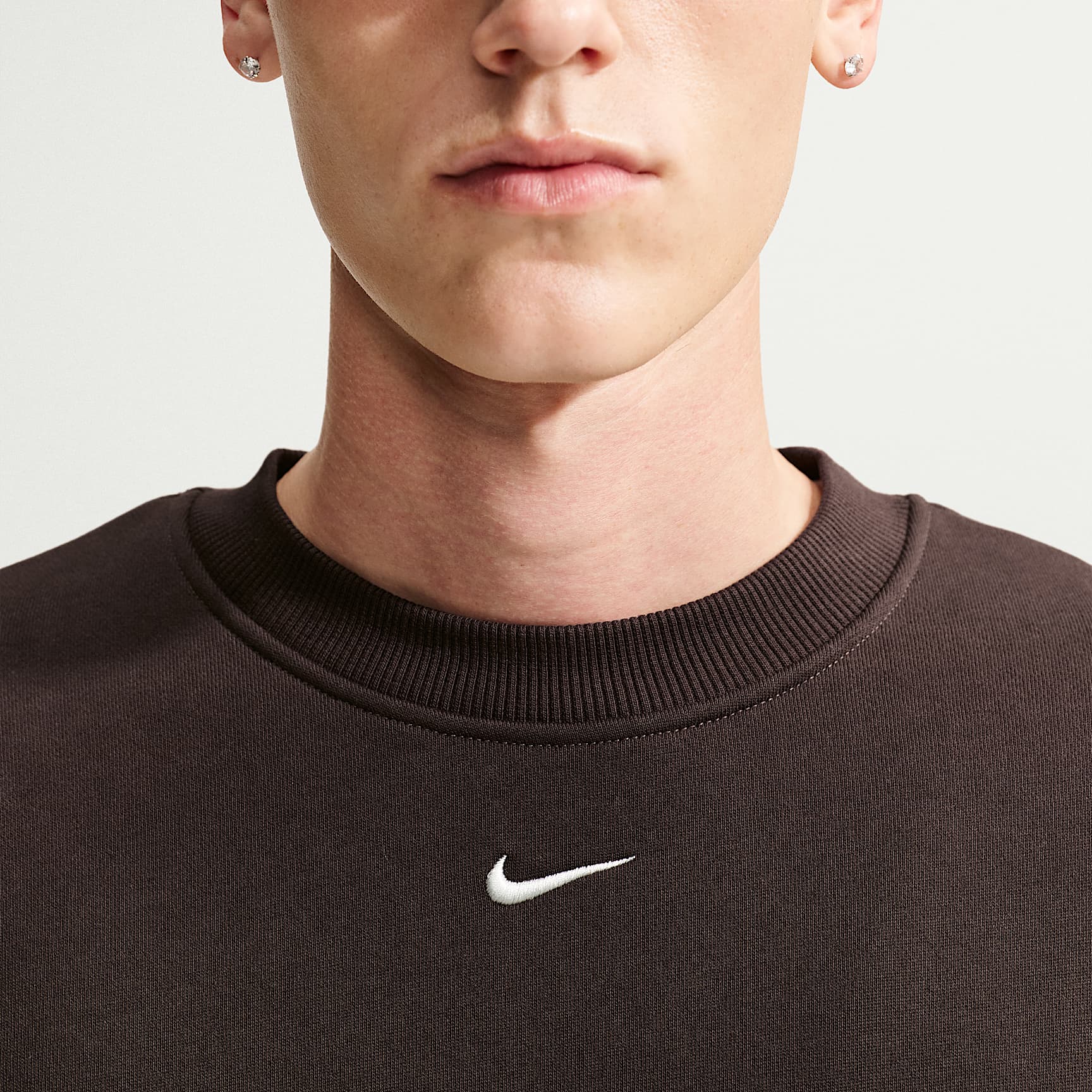 Nike Solo Fleece Men's Crew-Neck Sweatshirt – Velvet Brown/Sail