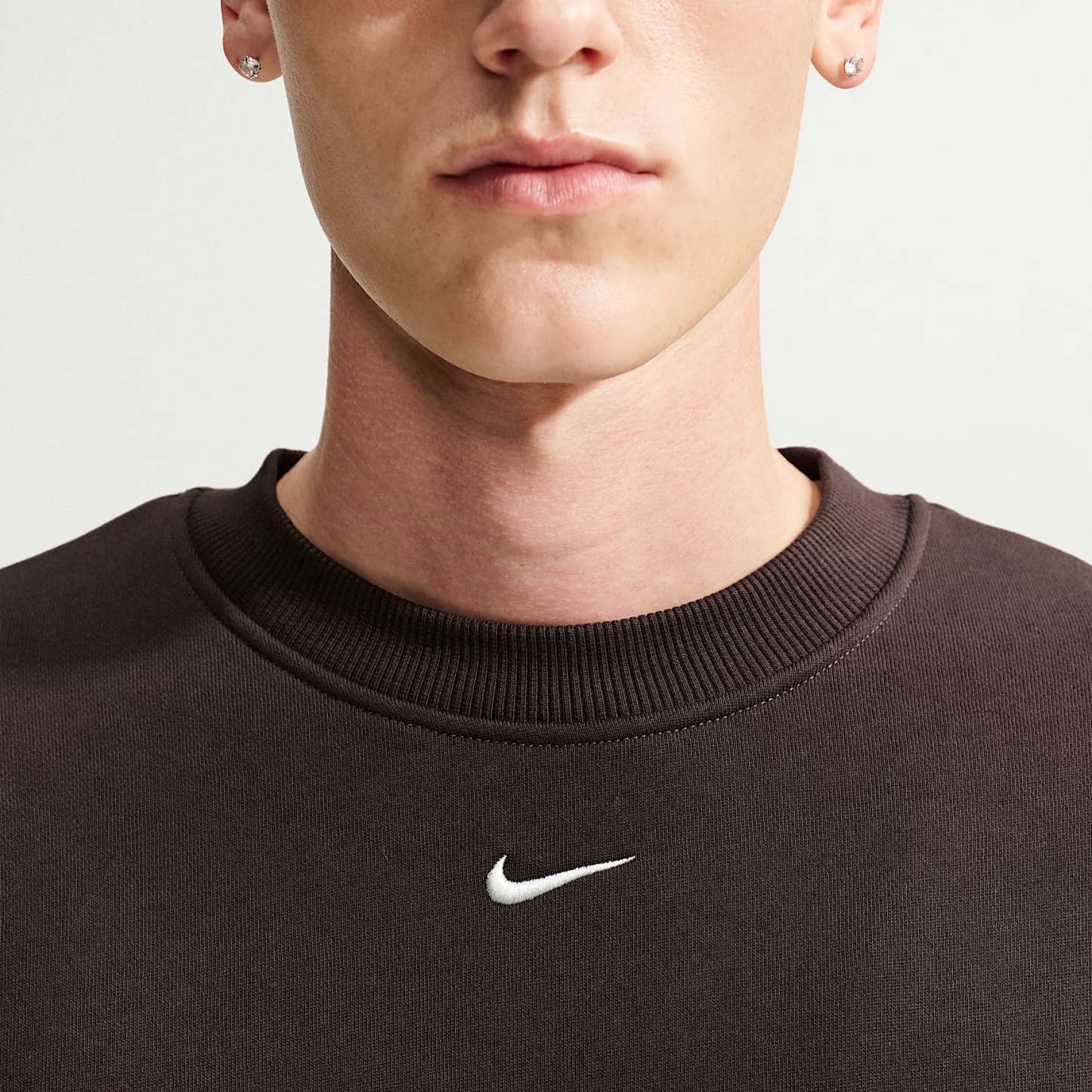 Nike Solo Fleece Men's Crew-Neck Sweatshirt – Velvet Brown/Sail