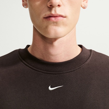 Nike Solo Fleece Men's Crew-Neck Sweatshirt – Velvet Brown/Sail