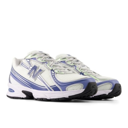 740 – WHITE with MAGIC BLUE
