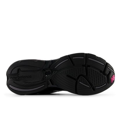 2010 – BLACK with PINK HEAT and MAGNET