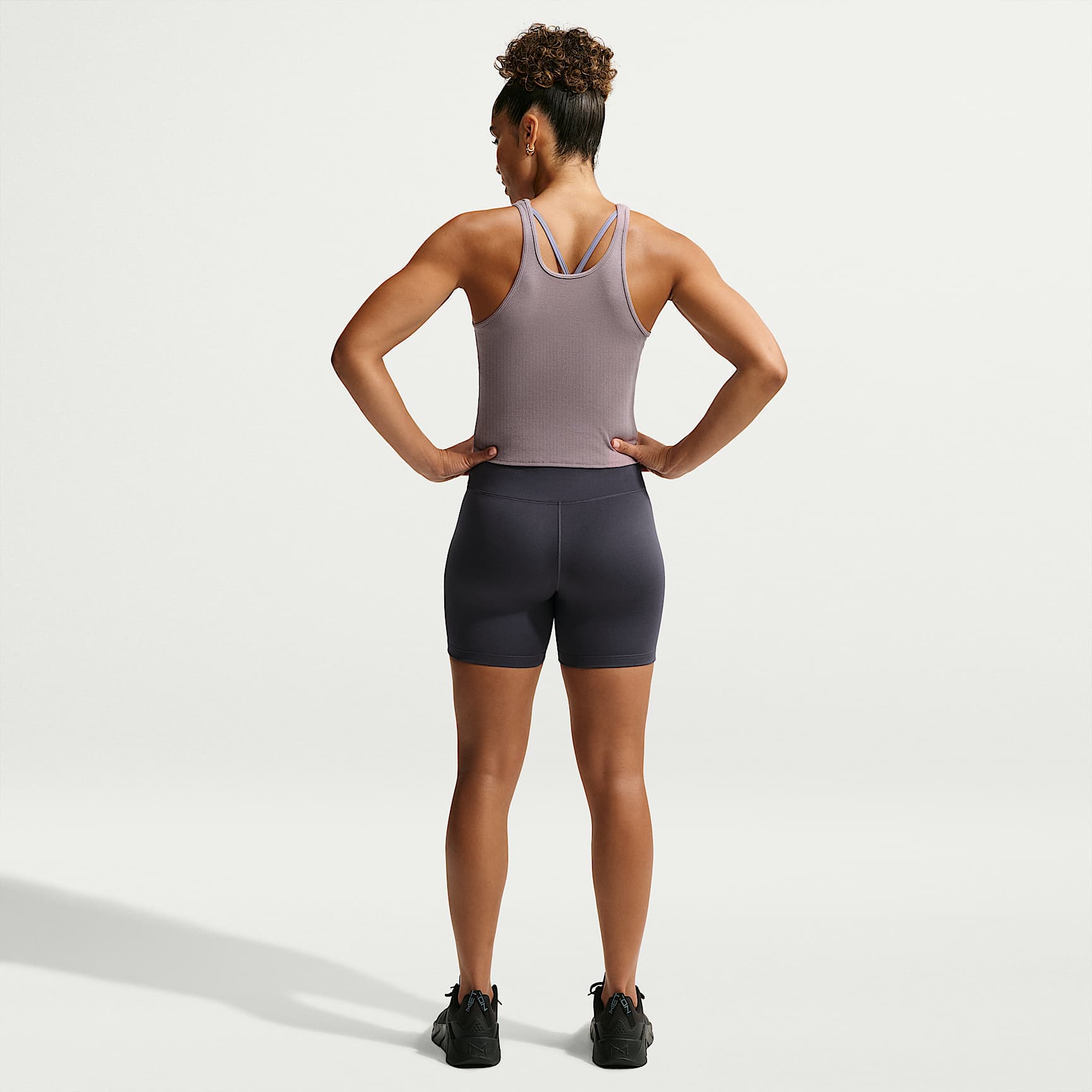 Nike One Women's High-Waisted 12.5cm (approx.) Biker Shorts – Gridiron/White