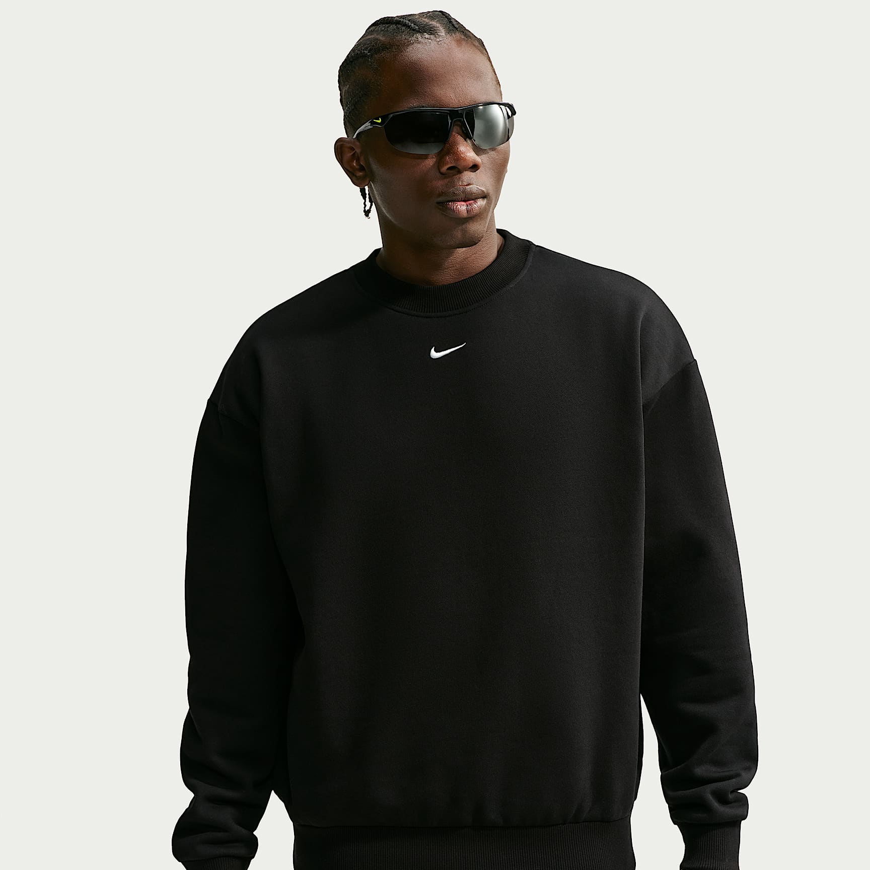 Nike Solo Fleece Men's Crew-Neck Sweatshirt – Total Black/Sail