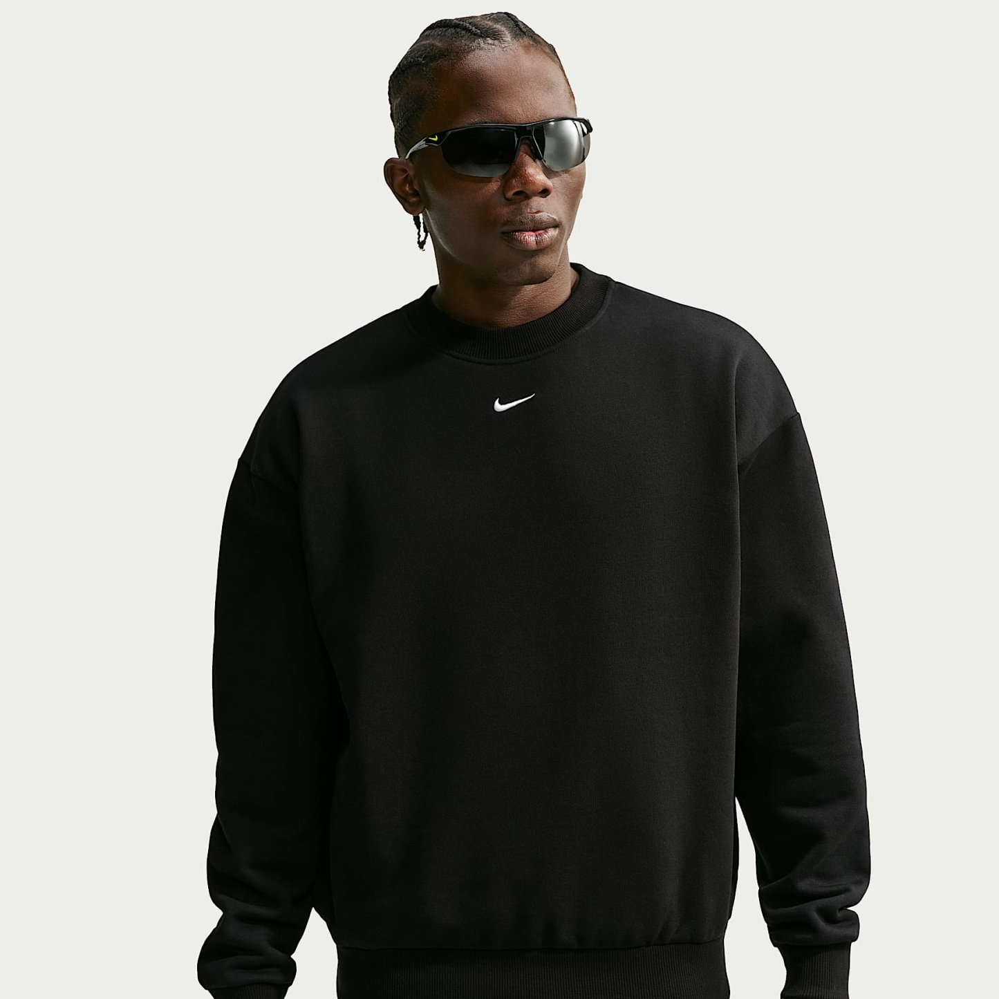Nike Solo Fleece Men's Crew-Neck Sweatshirt – Total Black/Sail