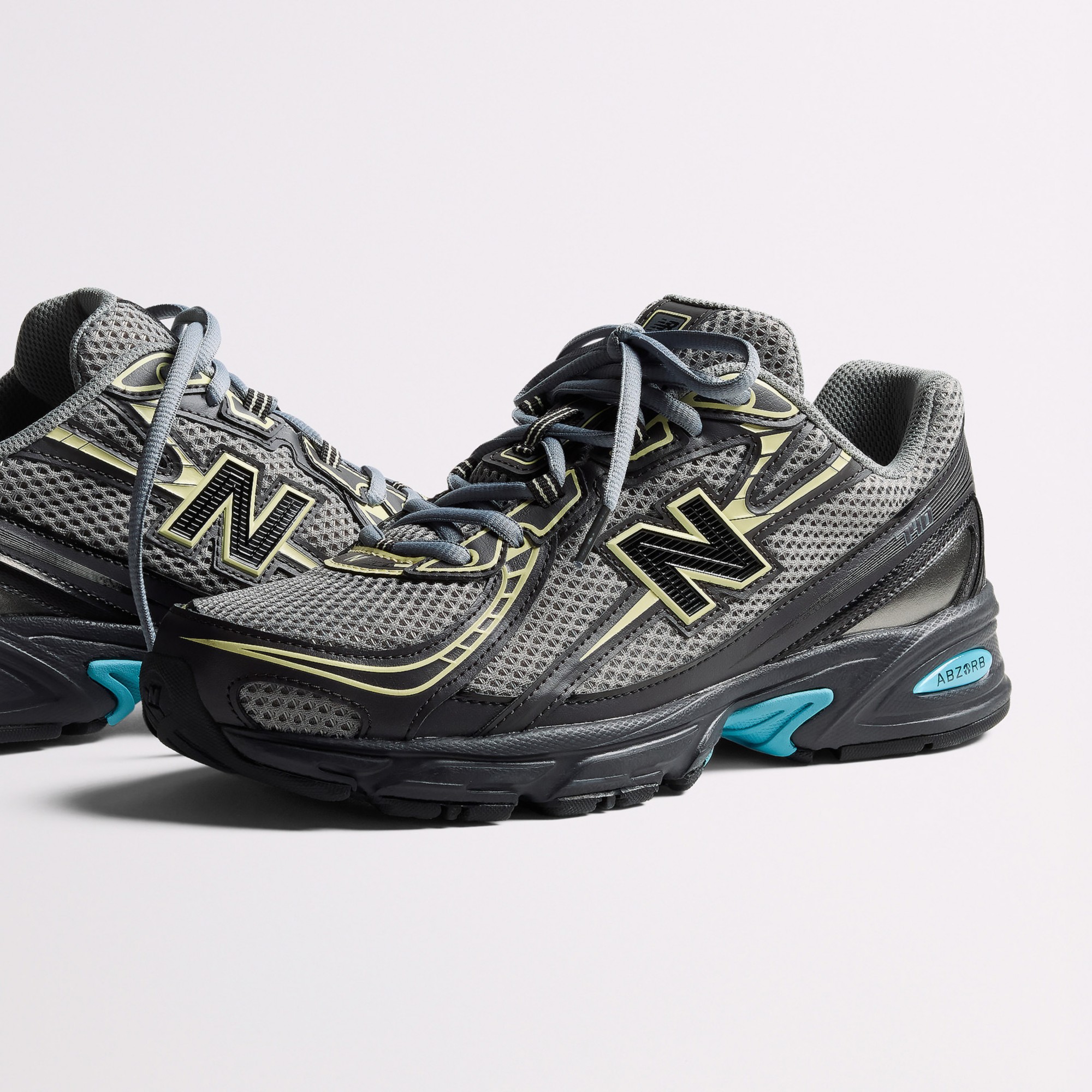 Night Lights 740​ – FADED BLACK with DAWN GLOW and TAFFY BLUE