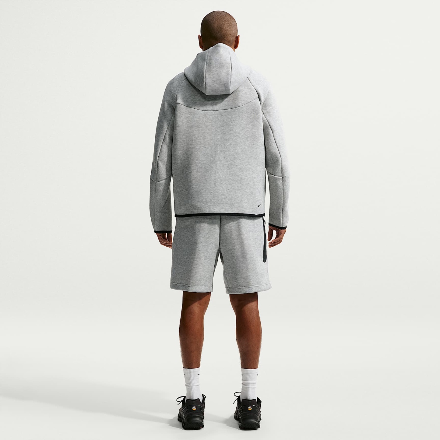 Nike Tech Men's Fleece Shorts – Dark Grey Heather/Black