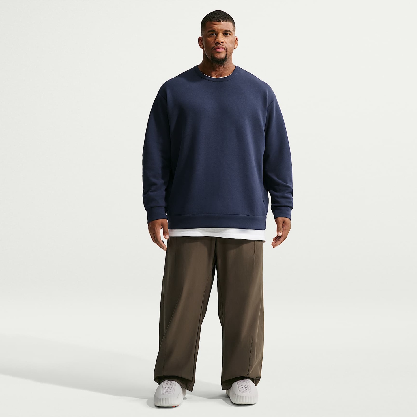 Nike 24.7 PerfectStretch Men's Dri-FIT UV Protection Barrel-Leg Trousers – Dark Hazel/Black/Velvet Brown